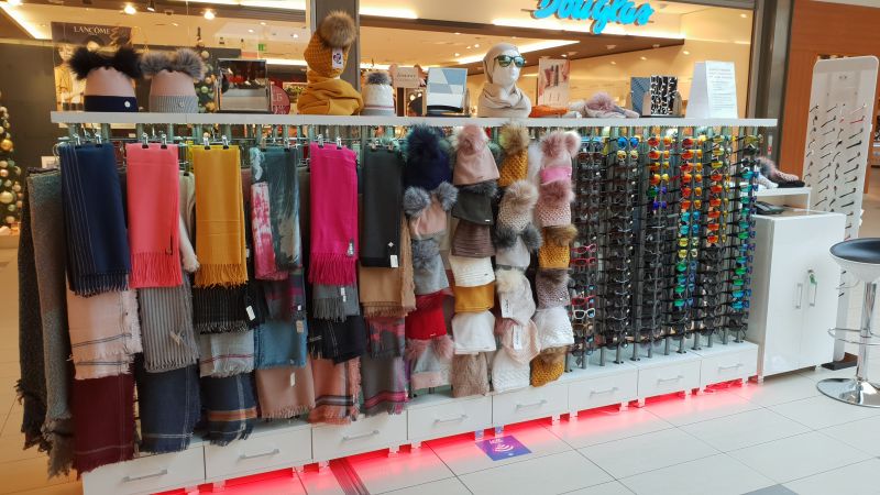 Na sprzedaż wyspa handlowa na czapki szaliki stoisko handlowe stojaki  - zdjęcie 8