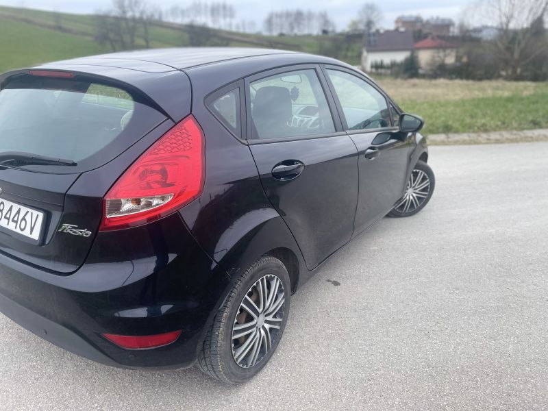 Ford Fiesta - zdjęcie 3