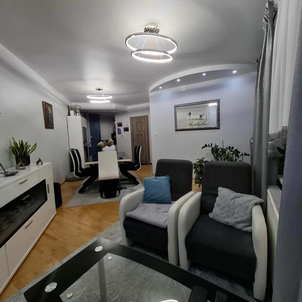 Na sprzedaż przestronne mieszkanie 81 m² - 3 sypialnie, II piętro - zdjęcie 2