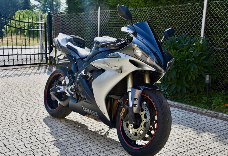 Yamaha R1 RN12, 2004 r., 64 tys. km., wydech Akrapovic - zdjęcie 1