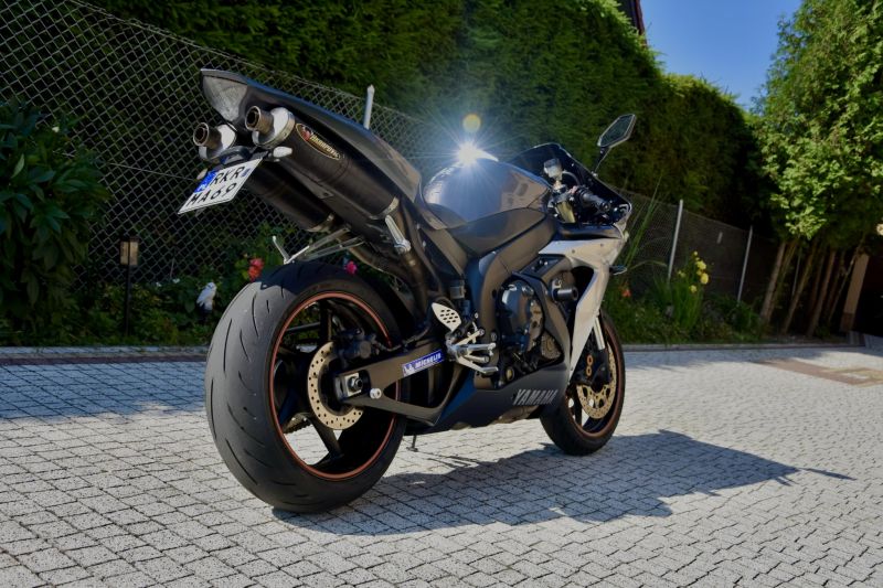 Yamaha R1 RN12, 2004 r., 64 tys. km., wydech Akrapovic - zdjęcie 8