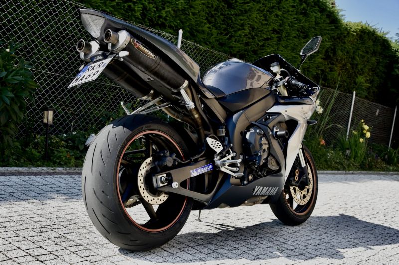 Yamaha R1 RN12, 2004 r., 64 tys. km., wydech Akrapovic - zdjęcie 4
