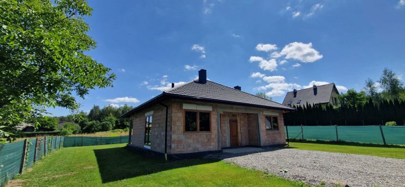 Na sprzedaż – dom parterowy o powierzchni 99 m2 - Mogielnica - zdjęcie 3