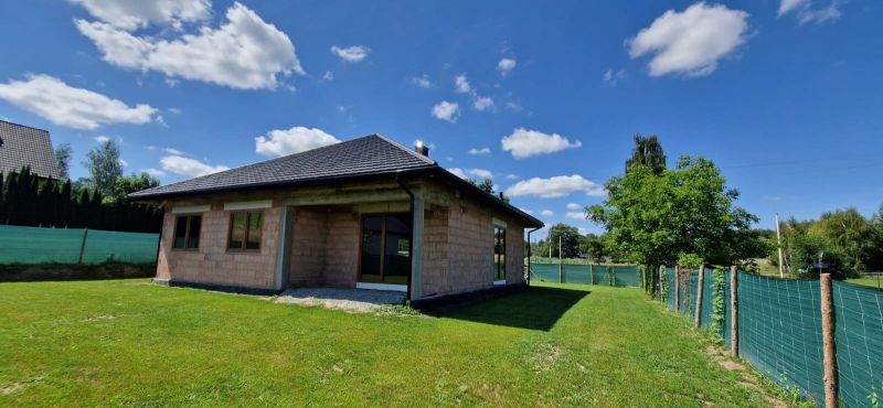 Na sprzedaż – dom parterowy o powierzchni 99 m2 - Mogielnica - zdjęcie 4
