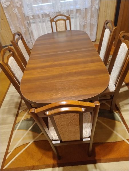 Sprzedam duży stół rozkładany + 6 krzeseł - zdjęcie 1