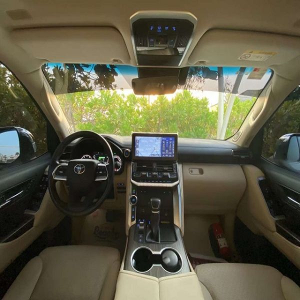 Toyota Land Cruiser GXR 2022 Gulf Model - zdjęcie 2