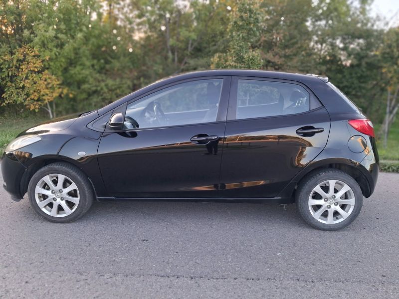 Mazda 2 , II generacja  - zdjęcie 2
