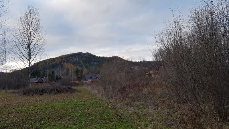 Uzbrojona działka w centrum Bóbrki obok Soliny, idealna pod parking! - zdjęcie 5