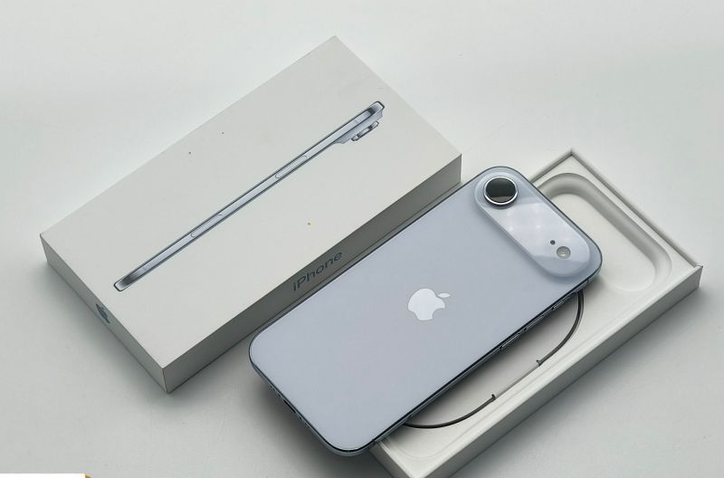 Nowe Apple iPhone 17, Air, 17 Pro, 17 Pro Max i Samsung S25 Ultra - zdjęcie 8