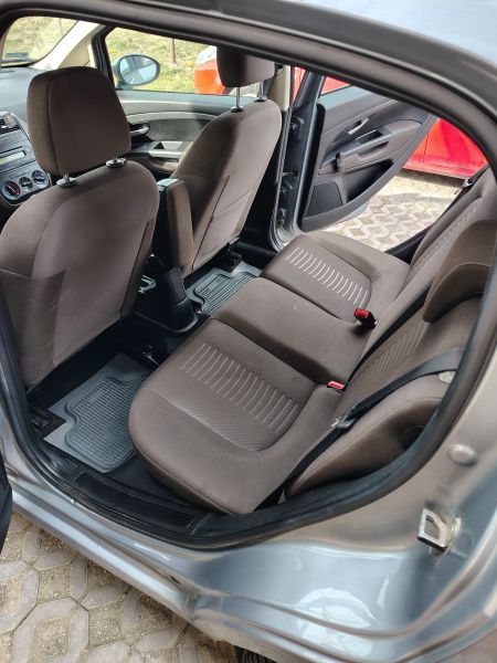 Fiat Grande Punto - zdjęcie 9