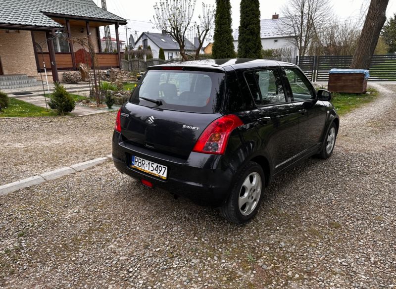 Suzuki Swift MK6 1.3 92KM 16V DOHC stan DB Alufelgi PT 01/25 243kkm - zdjęcie 4