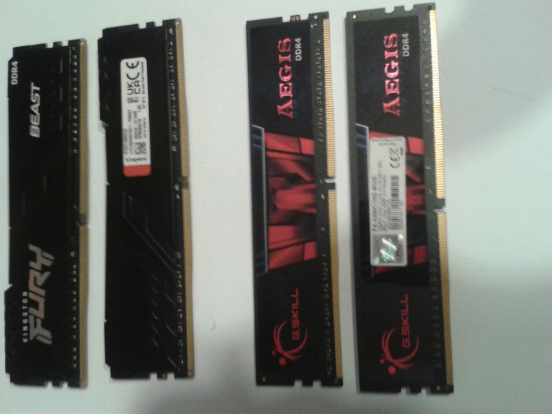  Pamięć RAM kingston DDR4 do komputera stacjonarnego. - zdjęcie 1