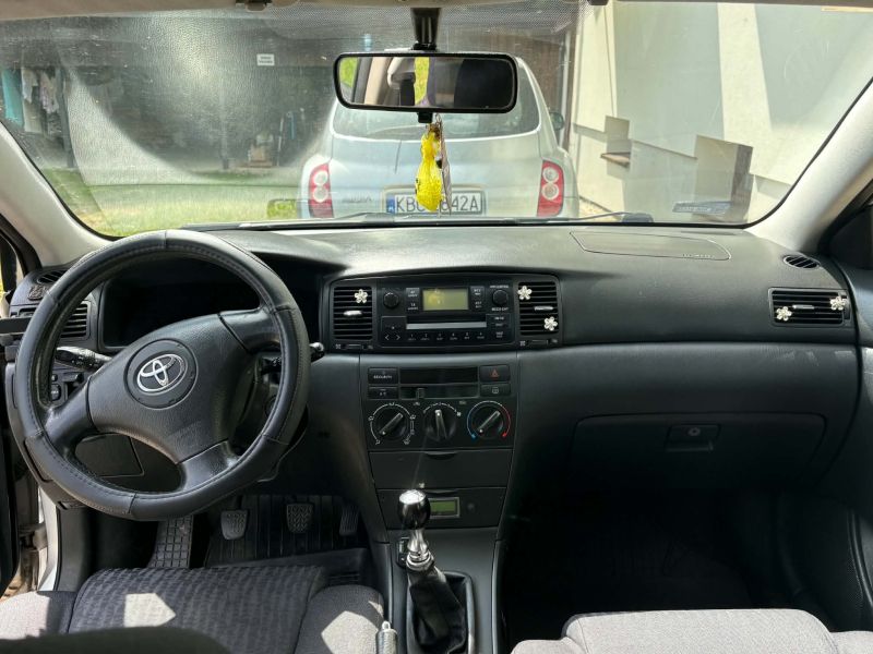 Toyota corolla - zdjęcie 3