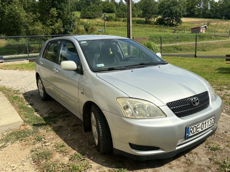 Toyota corolla - zdjęcie 2