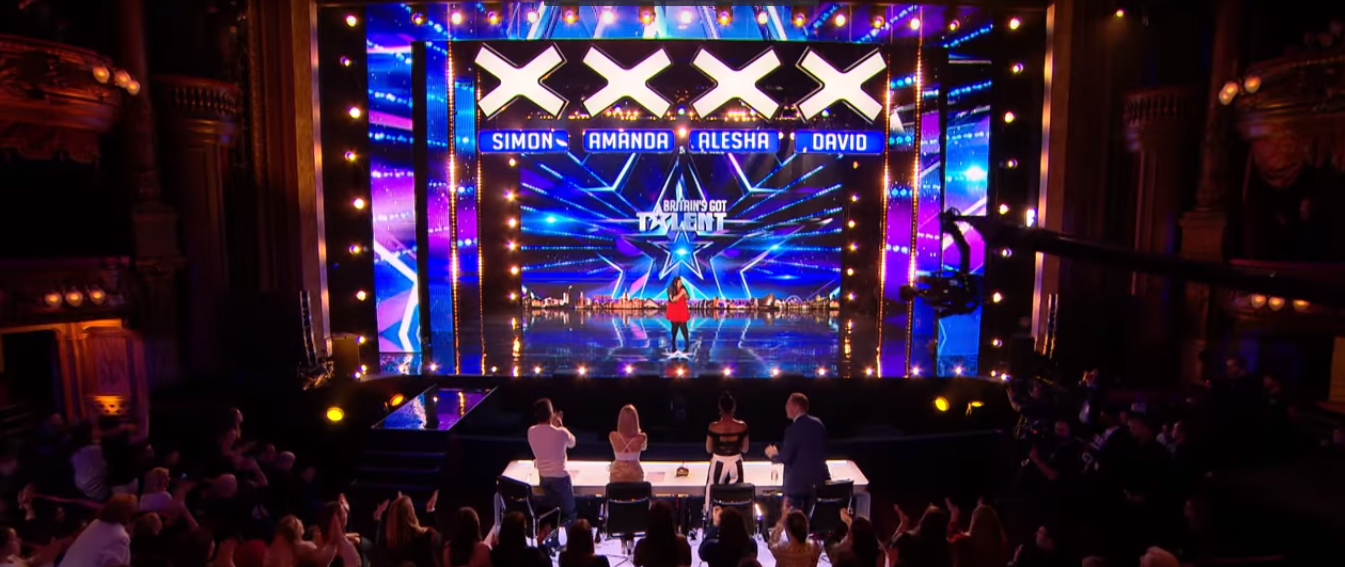 Destiny had all 4 judges on their feet after her audition.