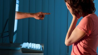 Λίλιαν Σίμου astrolife.gr διαδικτυακός εκφοβισμός