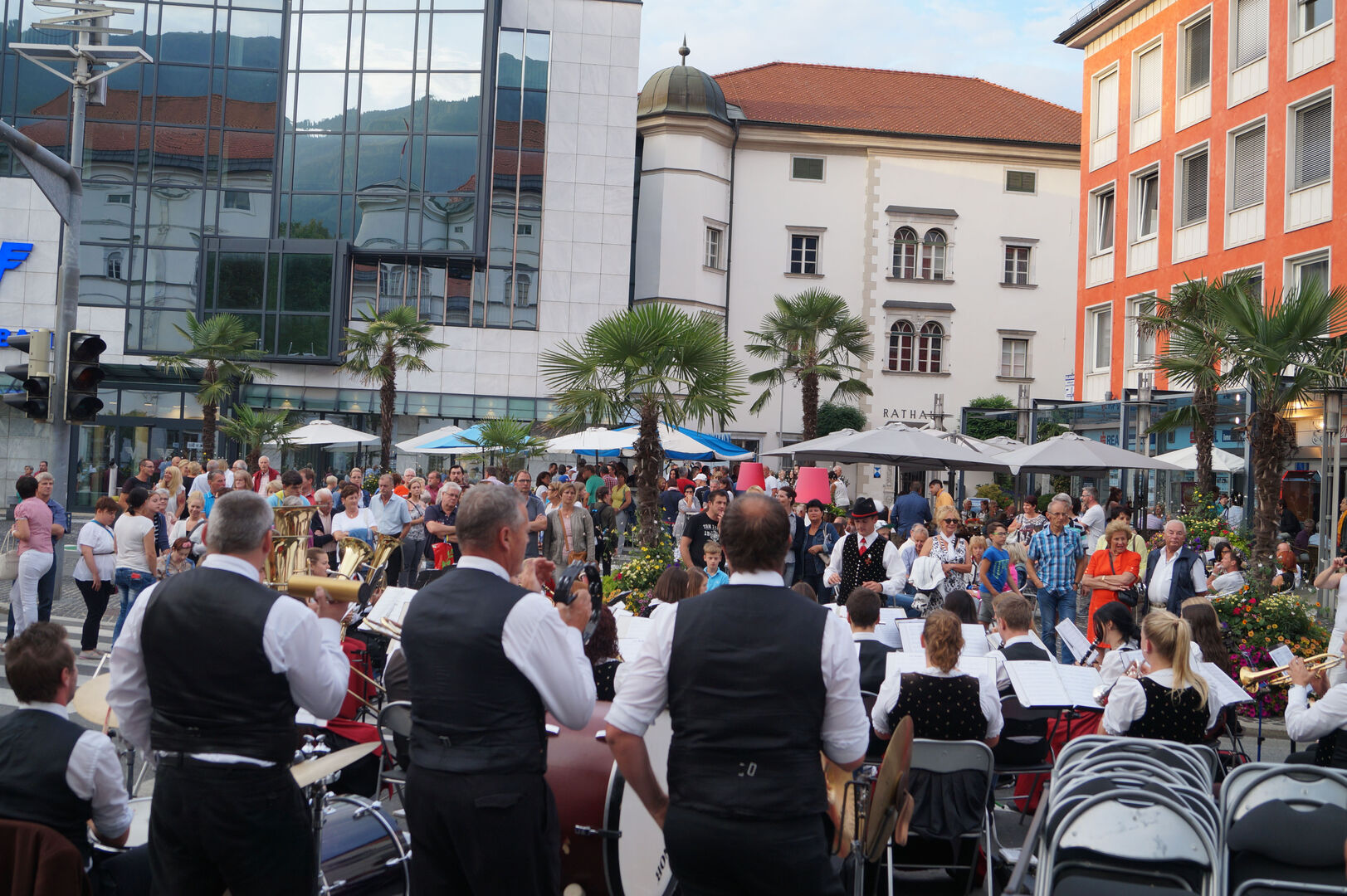 Livemusik am Burgplatz begeistert das Pubikum
