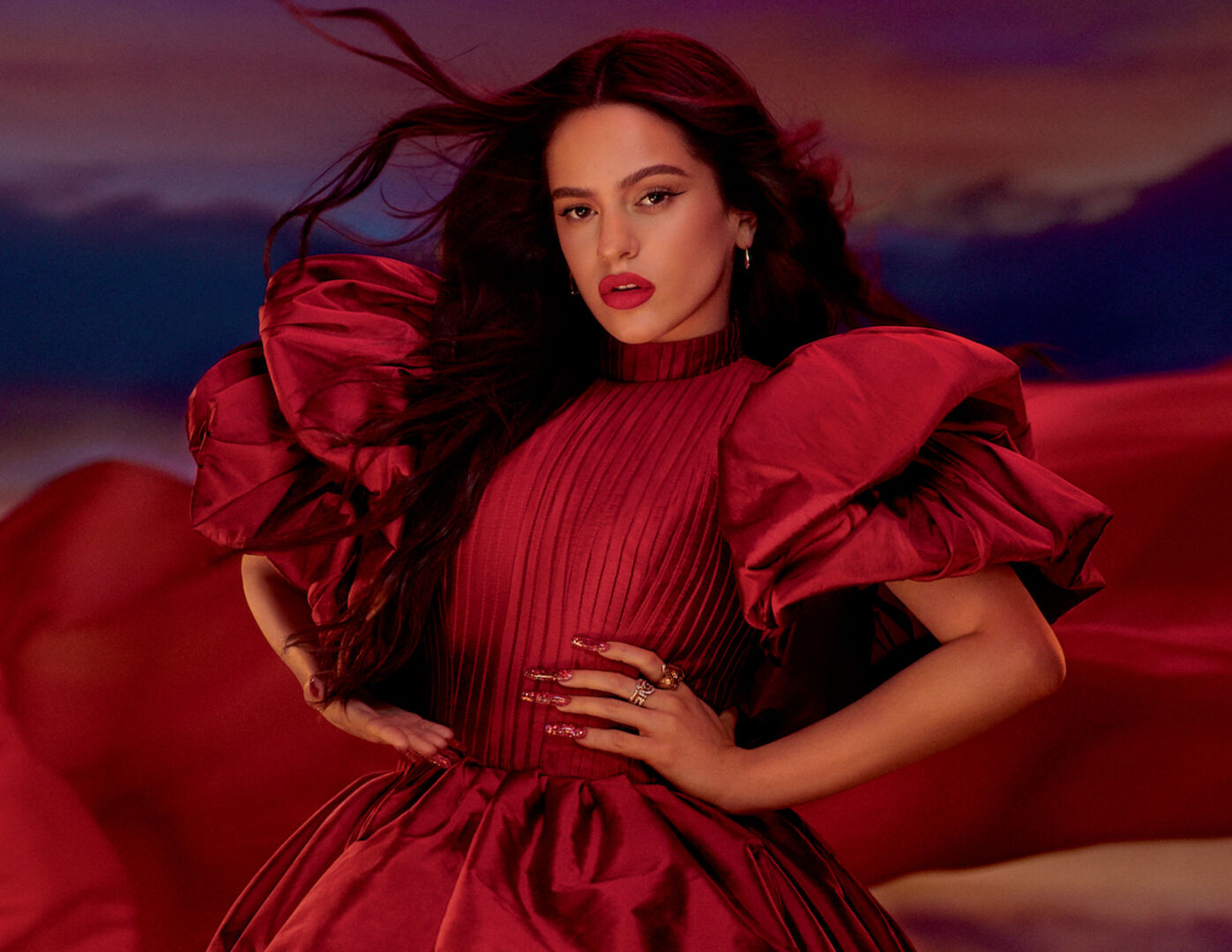 Die spanische Sängerin Rosalía für Mac Cosmetics.