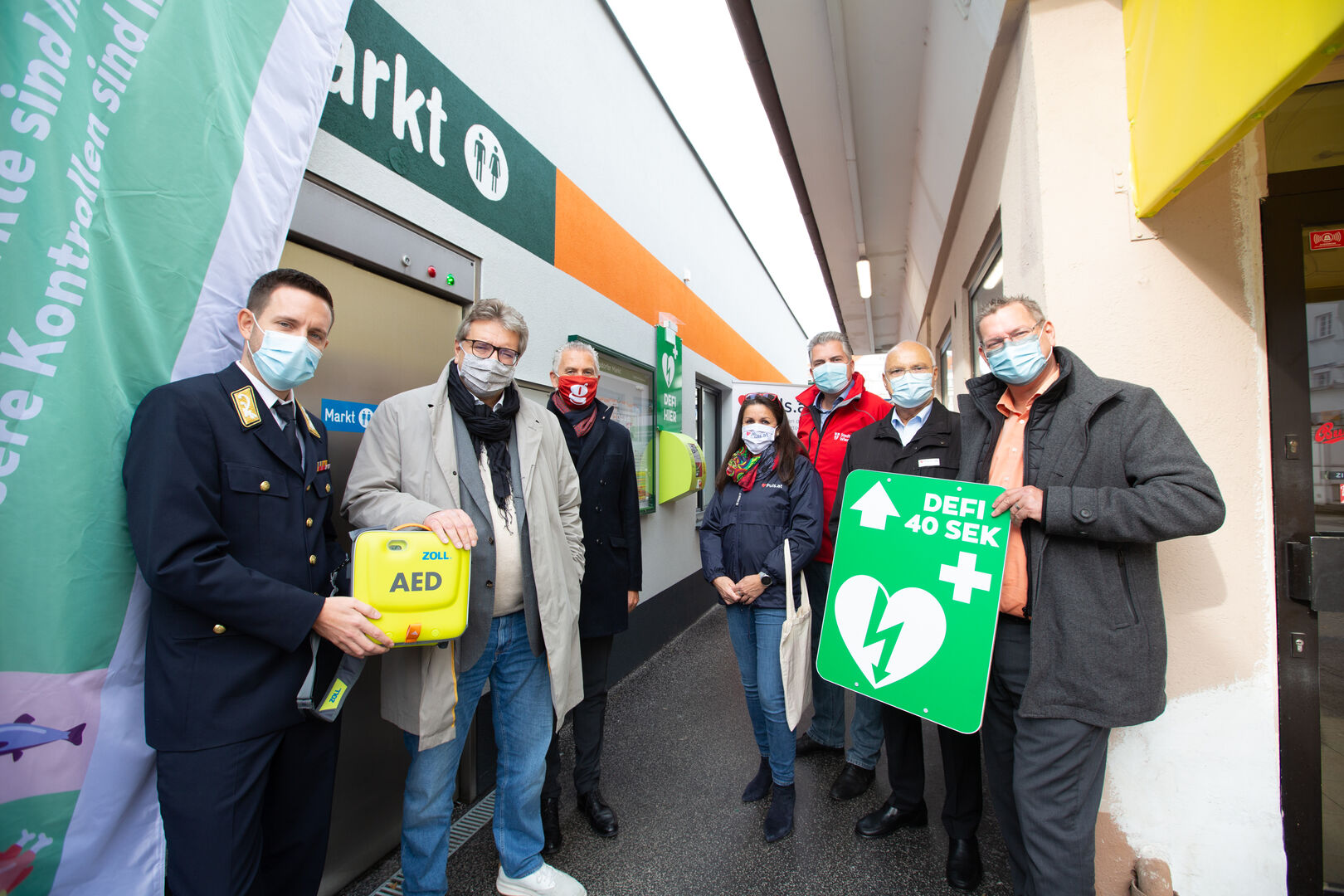 Präsentation des Defi am Floridsdorfer Markt