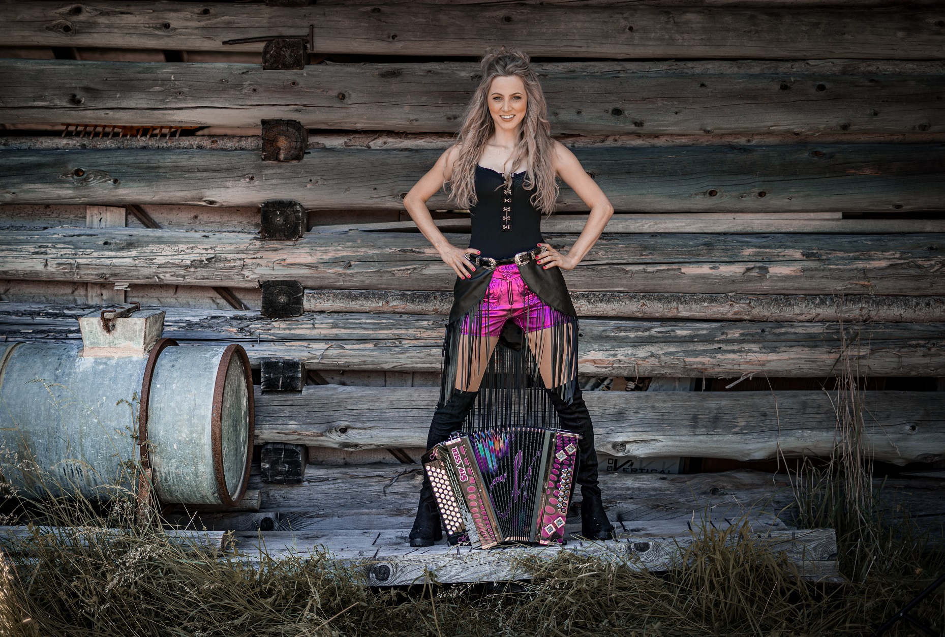 Melissa Naschenweng im Weekend-Interview | Credit: Christoph Hatheuer/adlmann promotion