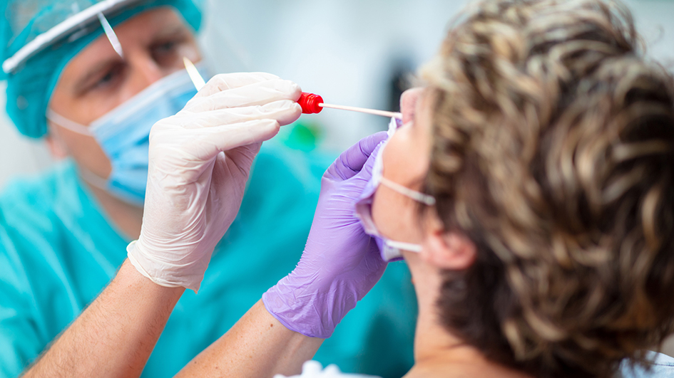 Nasenabstrich für den COVID19-Antigen-Schnelltest