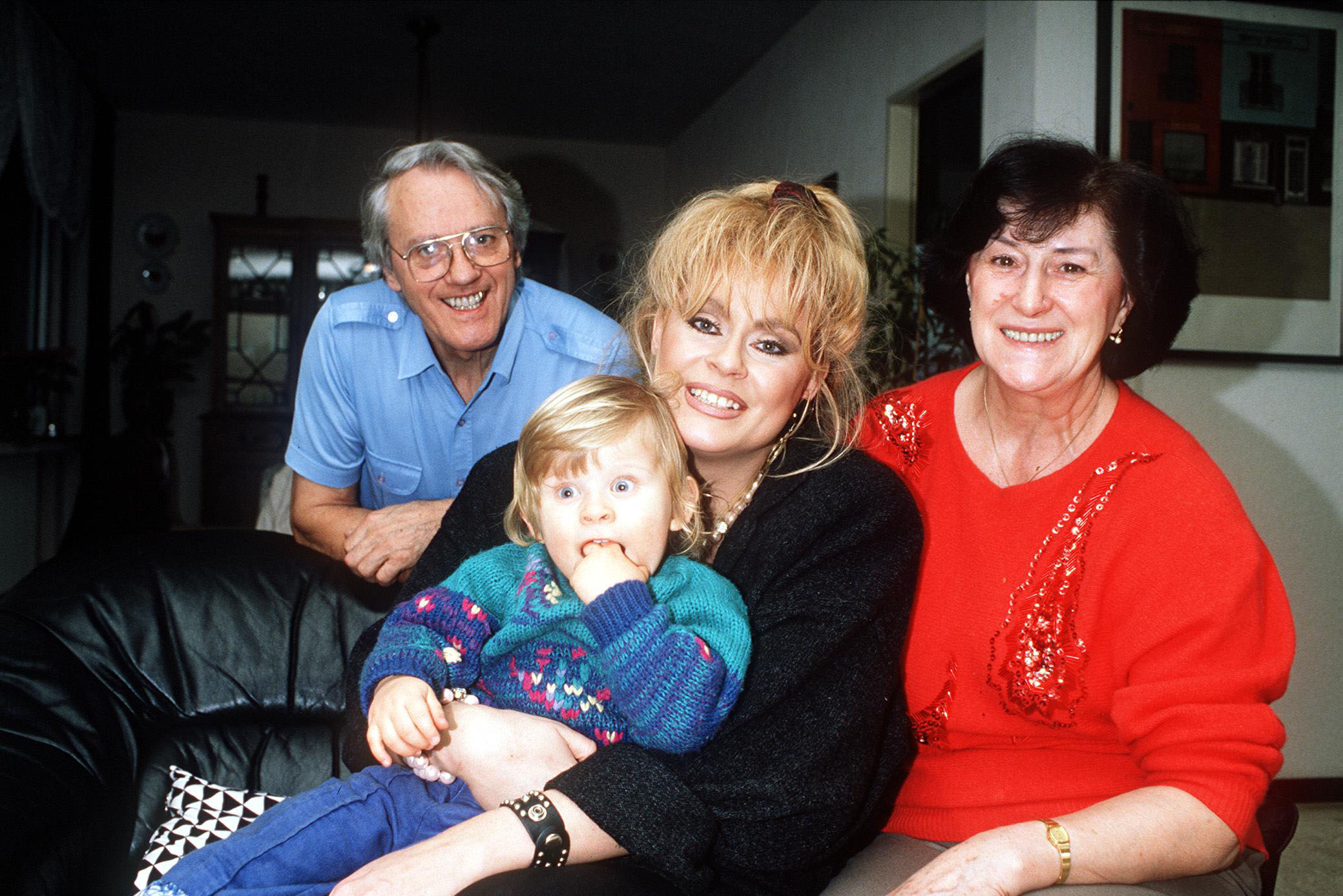 Bea Fiedler mit ihrem Sohn und ihren Eltern