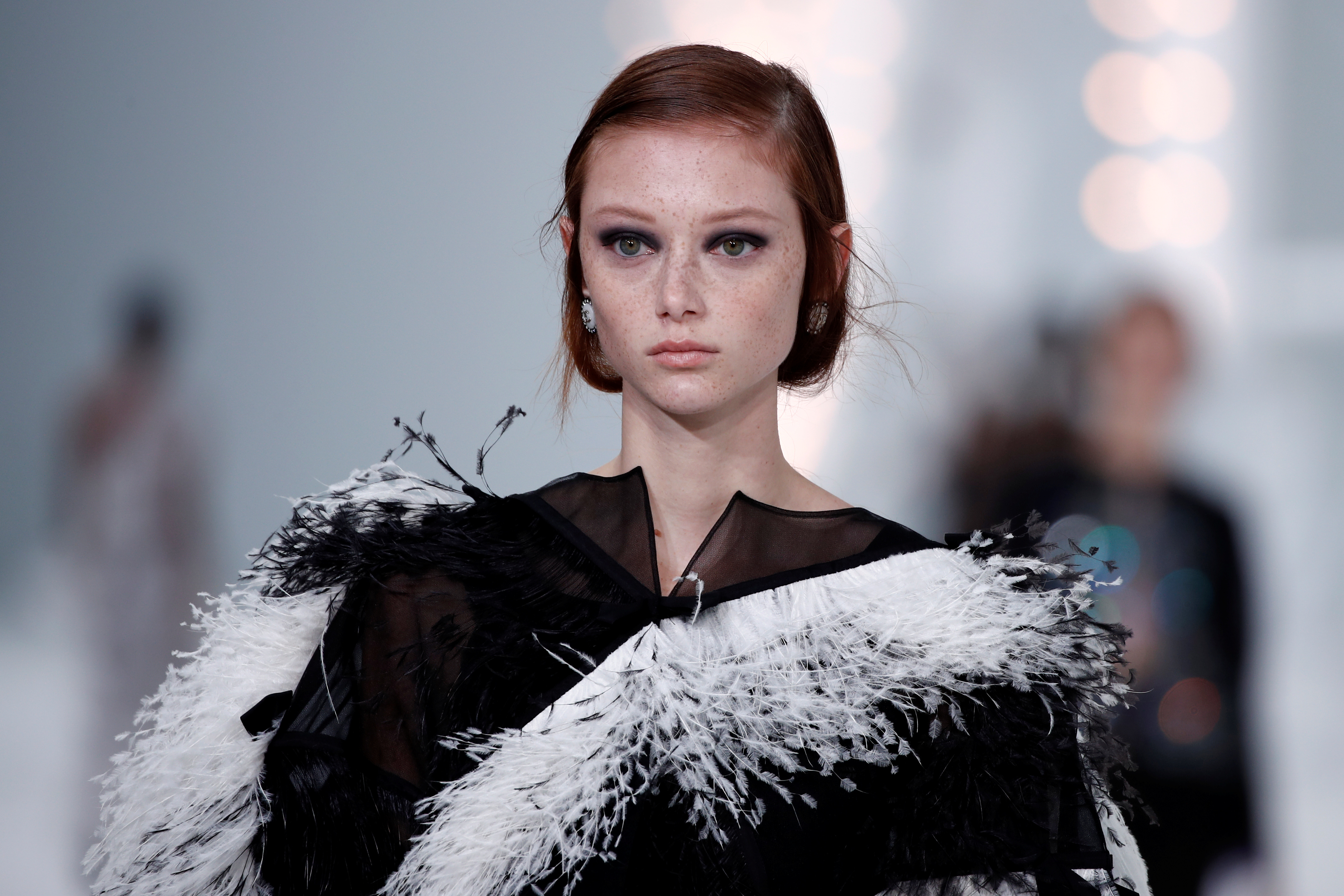 Model auf dem Laufsteg für die Chanel Fashionshow Sommer 2021