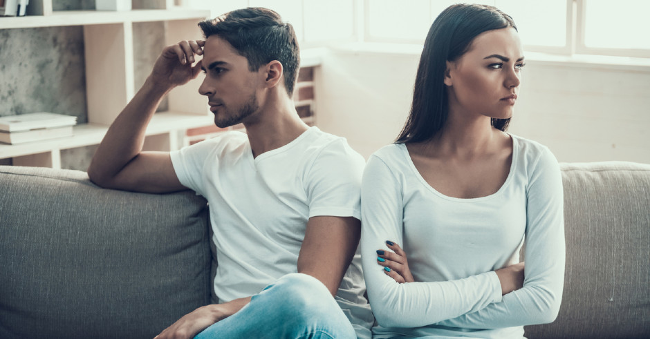 Eifersucht - der Feind der Liebe | Credit: iStock.com/vadimguzhva