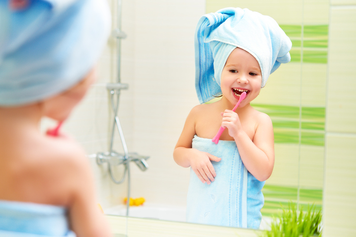 Zähneputzen Kinder | Credit: iStock.com/Ersteller:Evgeny Atamanenko