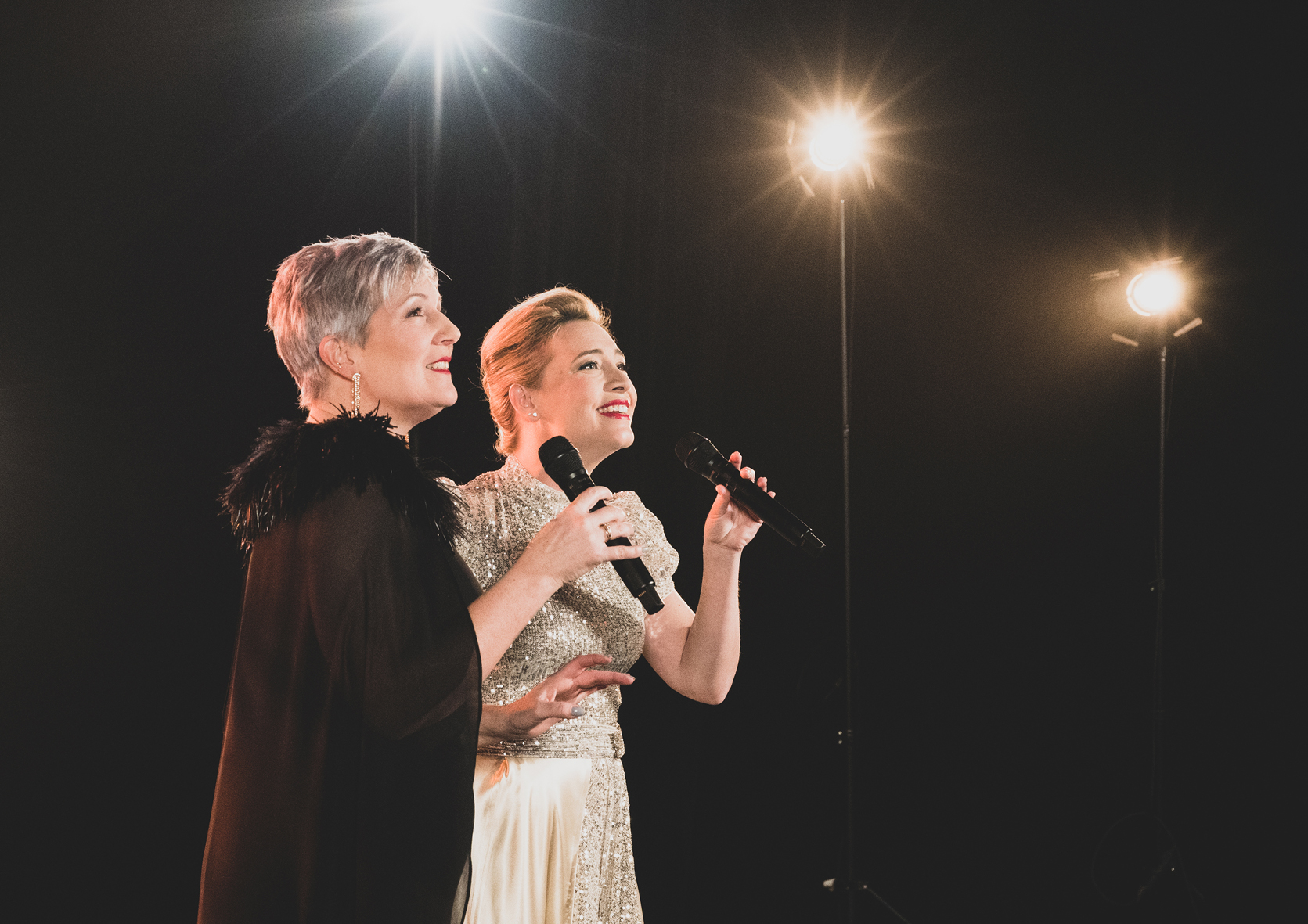 Carin Filipcic und Wietske van Tongeren