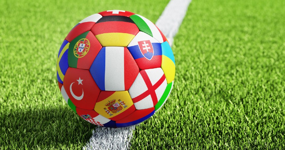 Die allgemeine Vorfreude auf die diesjährige Fußball-EM ist groß | Credit: iStock.com/peterschreiber.media