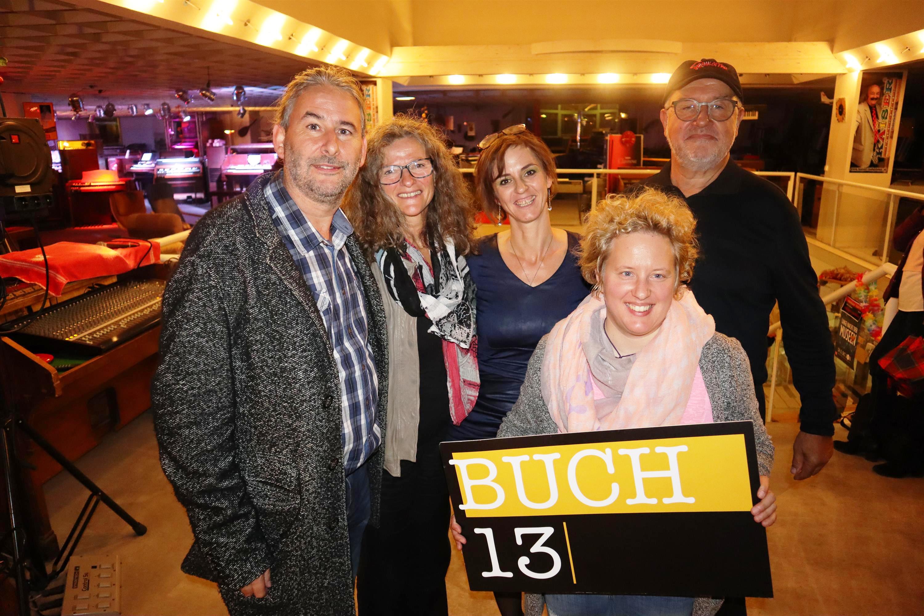 Das Buch13-Team