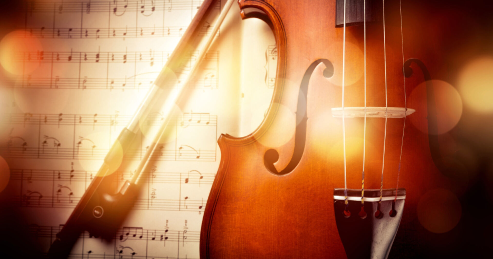 Klassische Musik unter freiem Himmel | Credit: iStock.com/artisteer