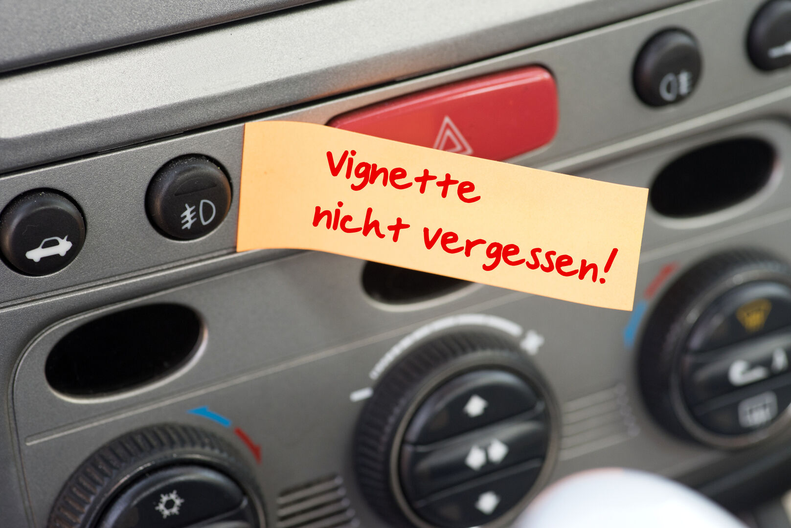 Vignetten-Pflicht | Credit: iStock.com/Stadtratte