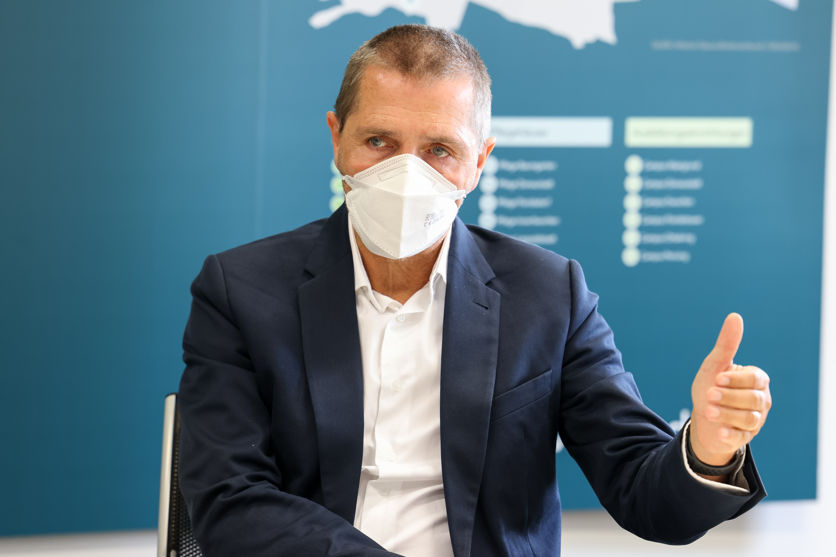 Michael Binder im Gespräch | Credit: Katharina Schiffl