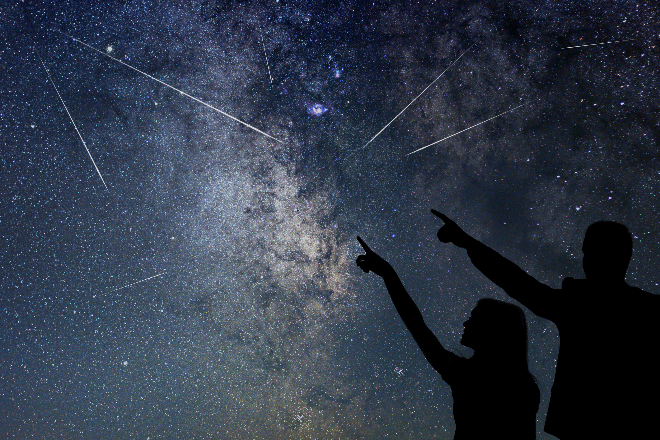 Sternschnuppen-Schauen | Credit: iStock.com/Allexxandar