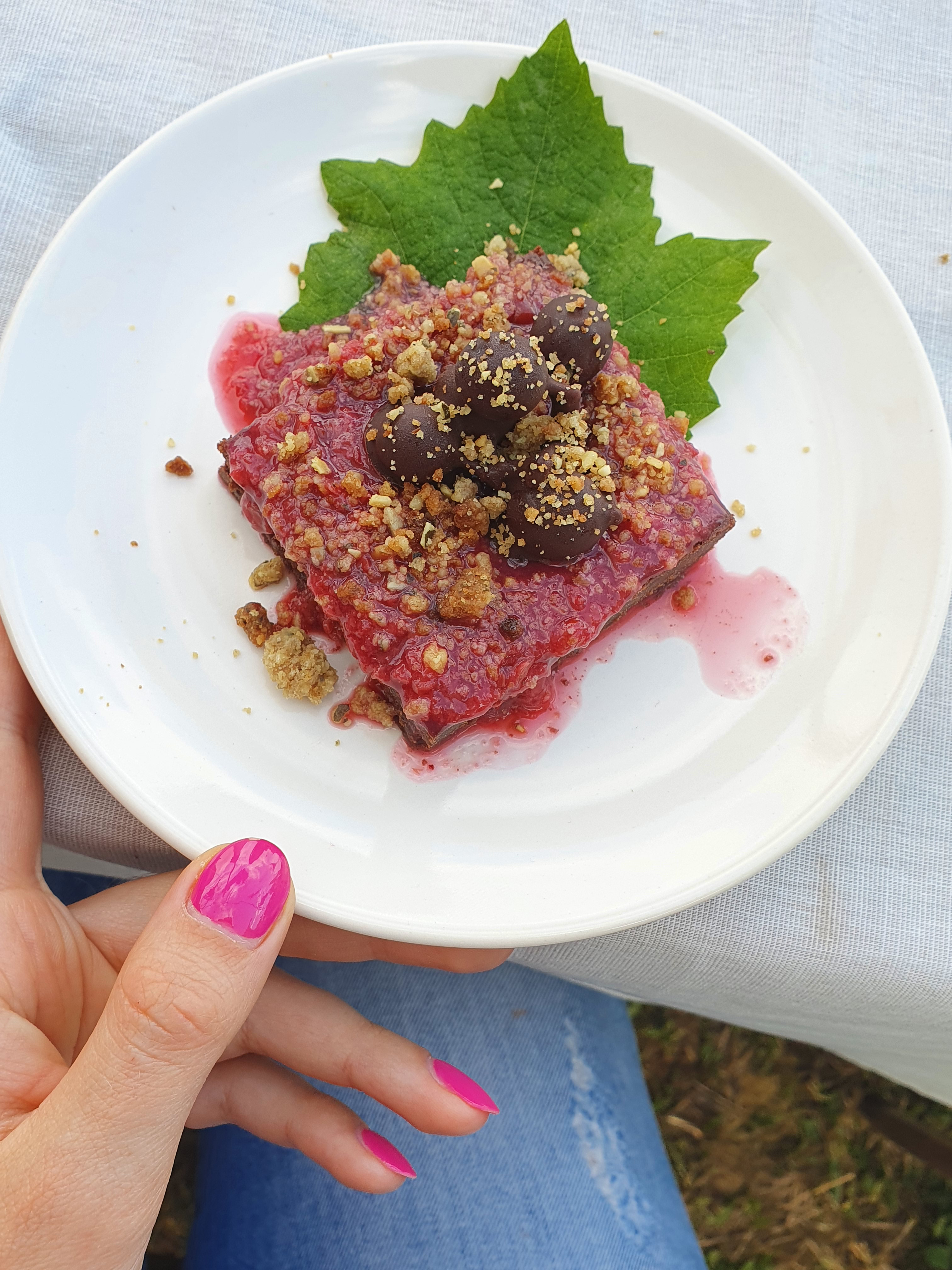 Schokokuchen mit Traubengarnitur