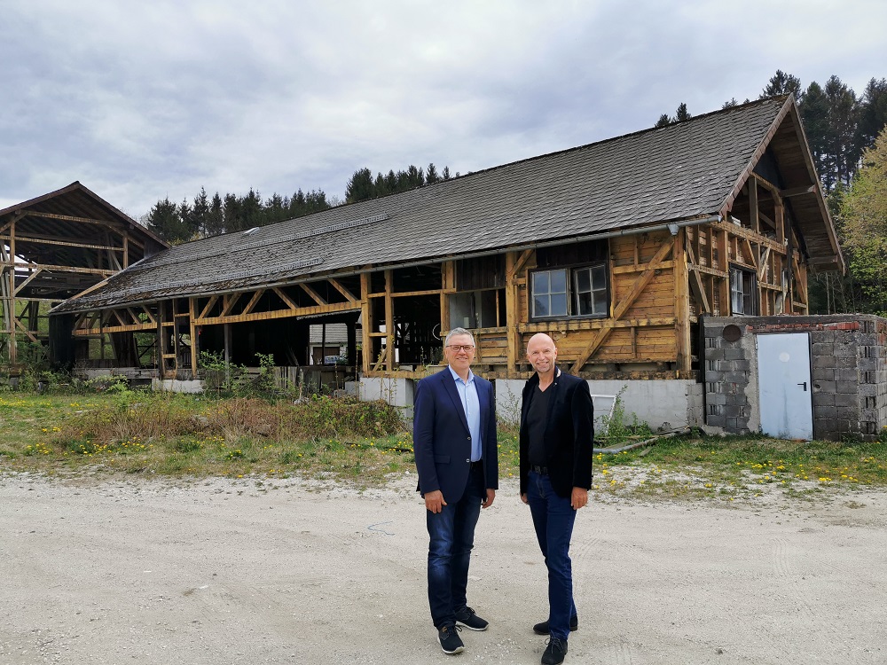 Die DRG Dicht- und Klebetechnik GmbH errichtete auf einem brachliegenden Gewerbegebiet in Lengau ein neues Werk.