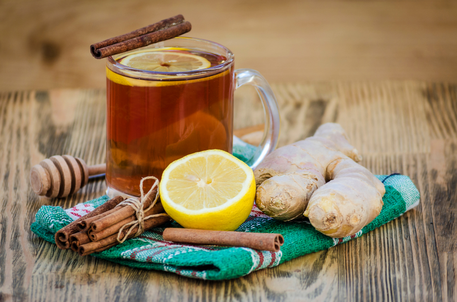 Tee mit Zitrone und Ingwer | Credit: iStock.com/KSevchenko