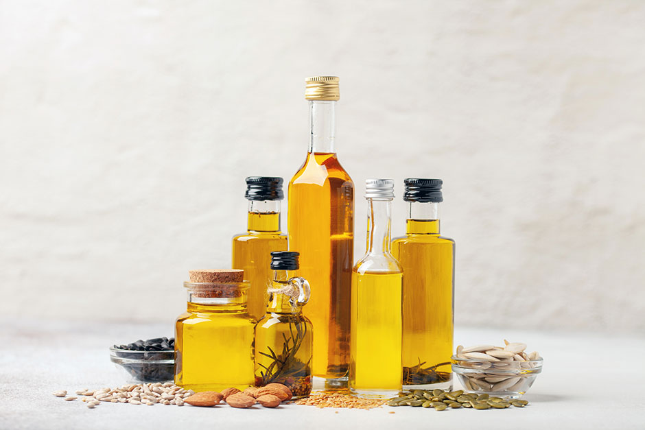 Pflanzenöle | Credit: iStock.com/MurzikNata