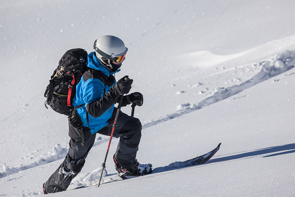 Skitourengeher | Credit: iStock.com/tolstnev