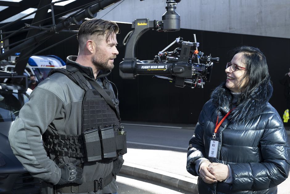 Gespräch am Filmset I Credit: Netflix/Jasin Boland