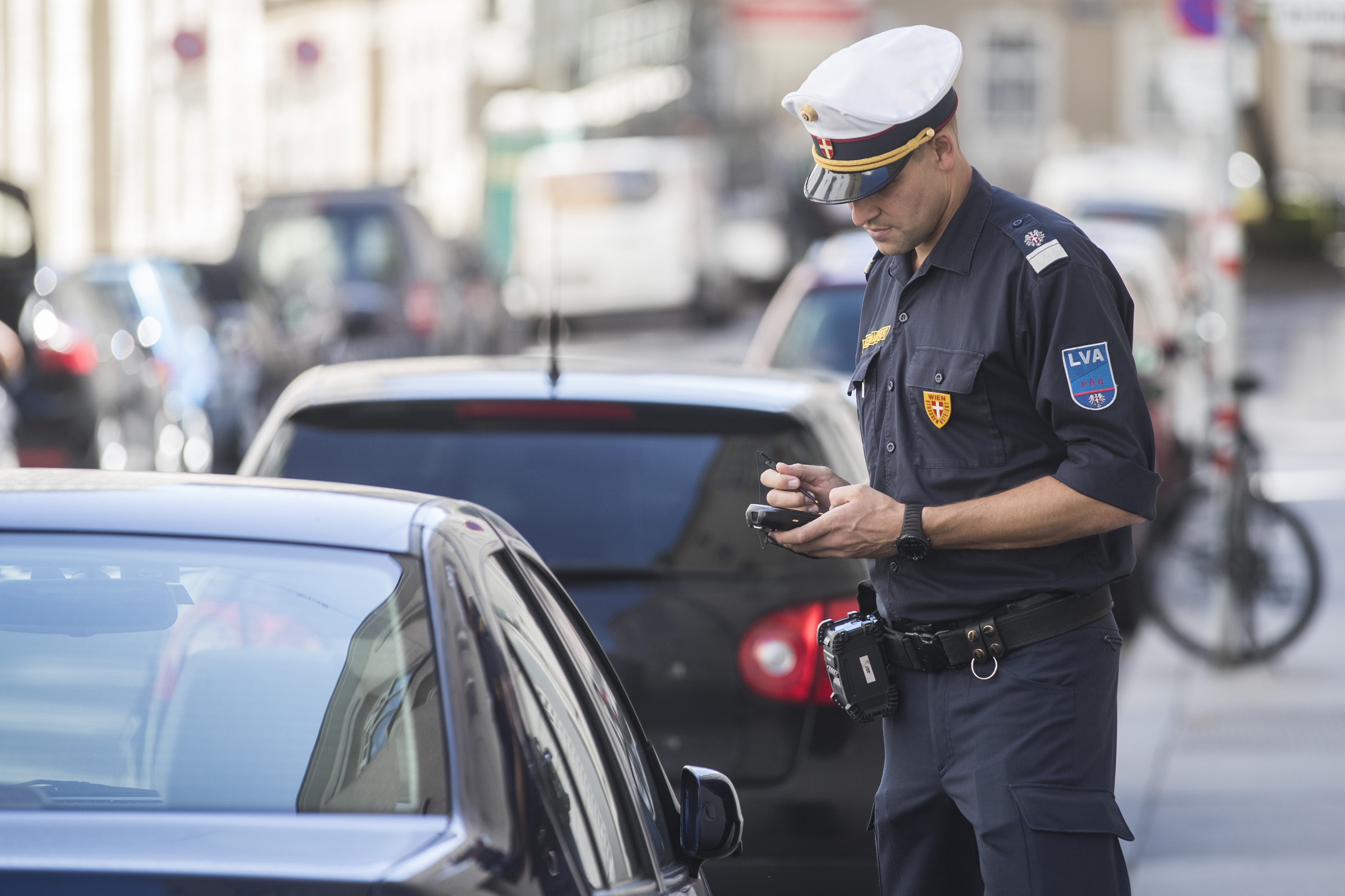 Parksheriff in Uniform | Credit: Jürg Christandl/KURIER/picturedesk.com