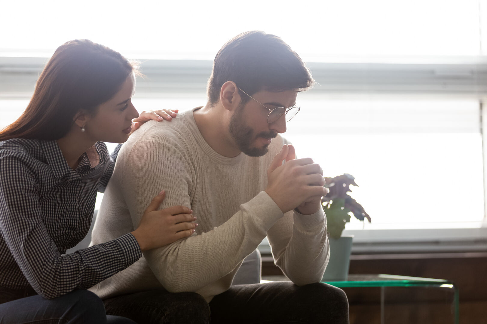 Angst akzeptieren | Credit: iStock.com/ fizkes