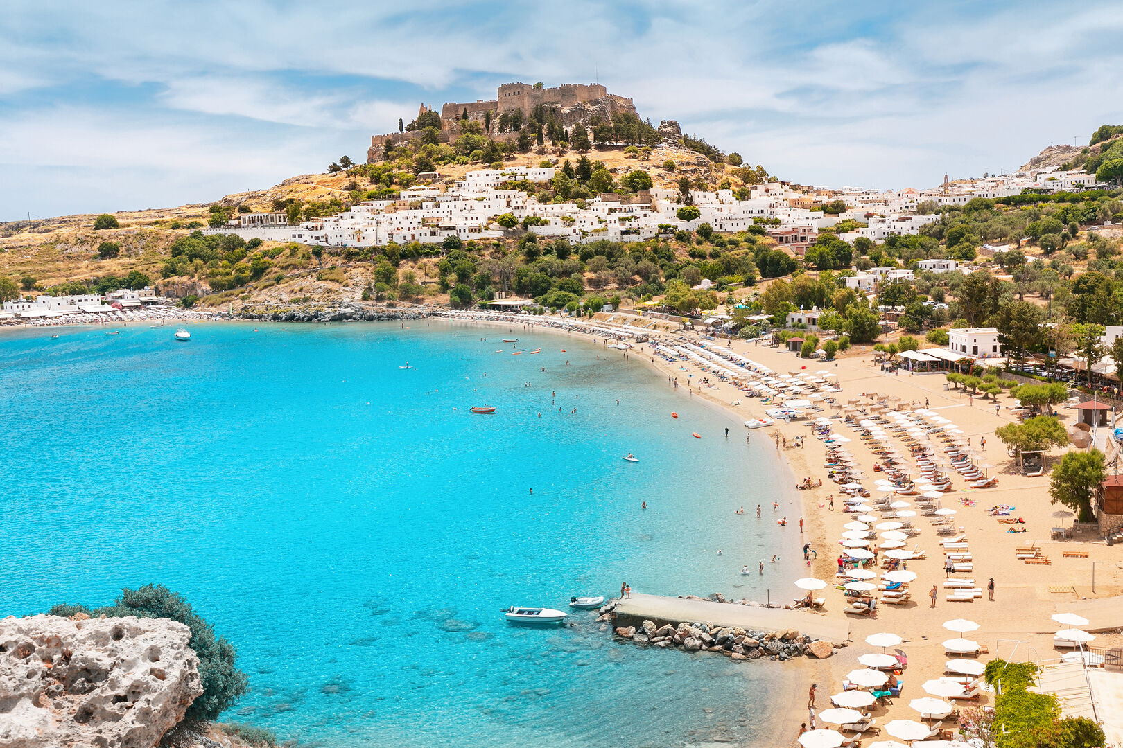 Rhodos punktet mit vielen kinderfreundlichen Stränden. | Credit: iStock.com/frantic00
