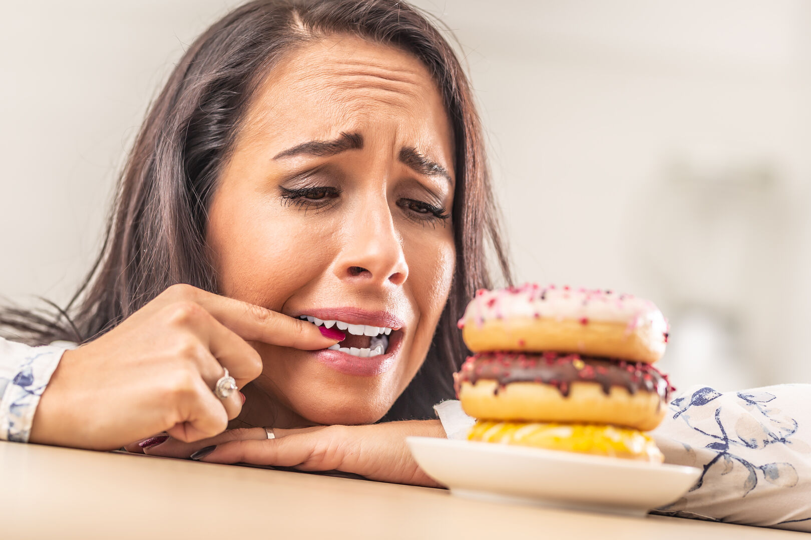 Der Gier nach Zucker widerstehen | Credit: iStock.com/MarianVejcik