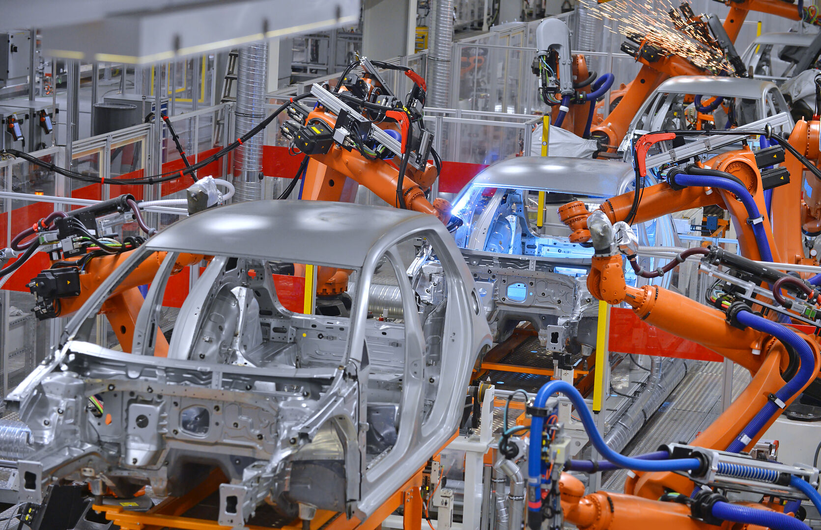 Ursache: Fehlende Teile in der Produktion | Credit: iStock.com/microolga