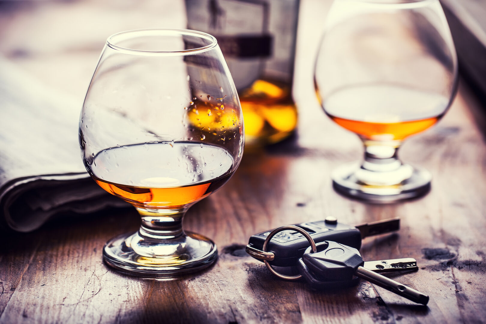 Alkohol am Steuer | Credit: iStock.com/ MarianVejcik