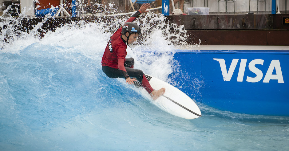 Surfer bei CityWave in der SCS | Credit: Stefan Knittel