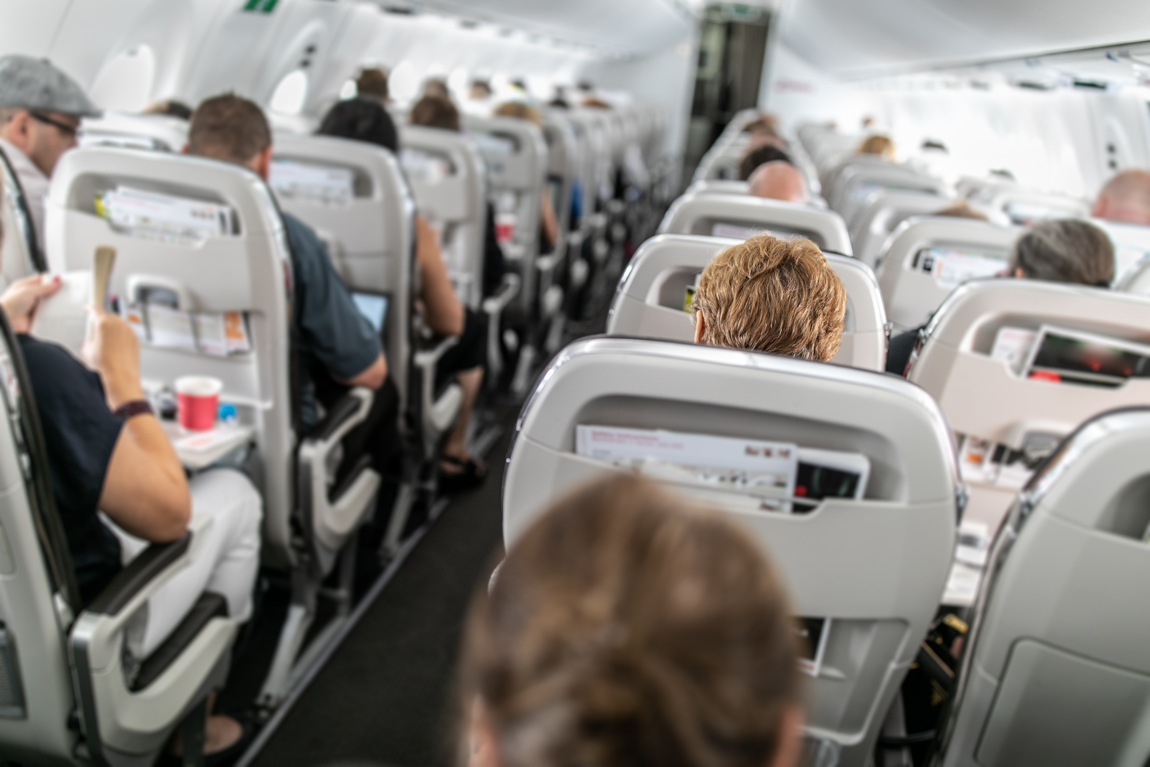 Volles Flugzeug | Credit: iStock.com/ViktorCap